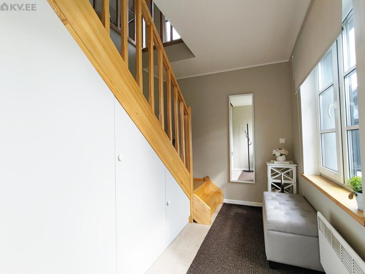 Karjamaa Apartment - Garden, Free Parking, Air Conditioning Pärnu Esterno foto